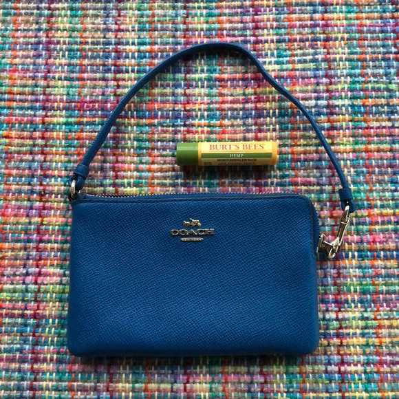 Coach mini blue wristlet - Picture 4 of 4